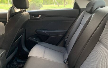 Hyundai Solaris II рестайлинг, 2018 год, 1 250 000 рублей, 9 фотография