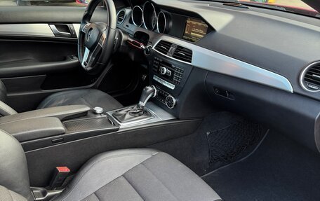 Mercedes-Benz C-Класс, 2013 год, 1 800 000 рублей, 14 фотография