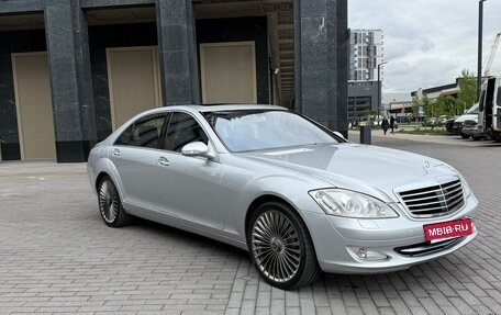 Mercedes-Benz S-Класс, 2007 год, 1 990 000 рублей, 10 фотография