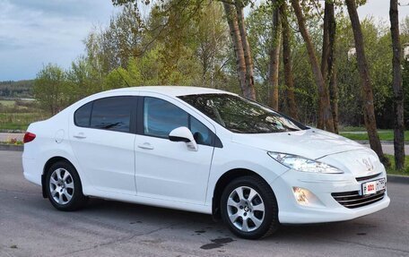 Peugeot 408 I рестайлинг, 2014 год, 690 000 рублей, 2 фотография