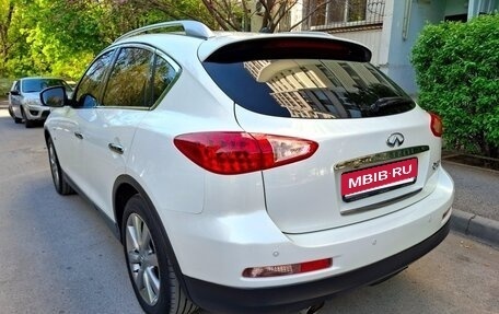 Infiniti QX50 I рестайлинг, 2014 год, 1 630 000 рублей, 5 фотография