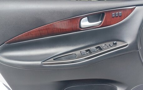 Infiniti QX50 I рестайлинг, 2014 год, 1 630 000 рублей, 18 фотография