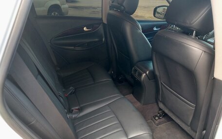 Infiniti QX50 I рестайлинг, 2014 год, 1 630 000 рублей, 23 фотография