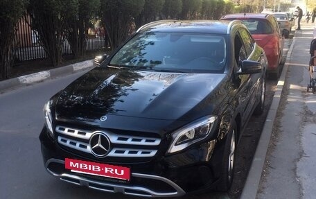 Mercedes-Benz GLA, 2018 год, 2 250 000 рублей, 3 фотография