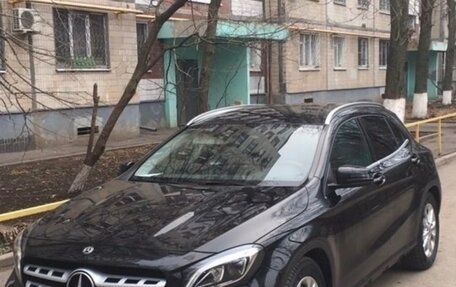 Mercedes-Benz GLA, 2018 год, 2 250 000 рублей, 12 фотография