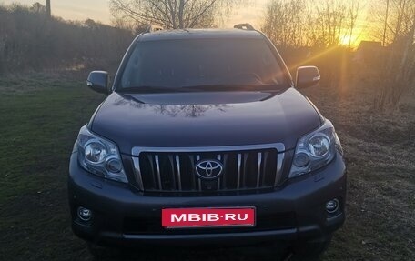Toyota Land Cruiser Prado 150 рестайлинг 2, 2011 год, 2 750 000 рублей, 3 фотография