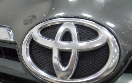 Toyota Avensis III рестайлинг, 2007 год, 699 000 рублей, 14 фотография