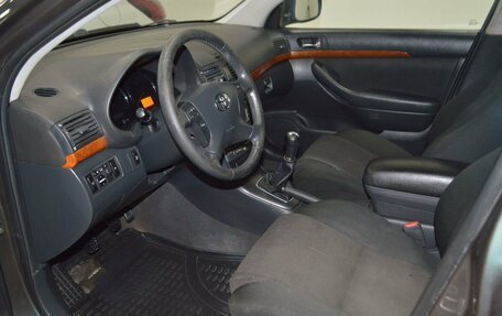 Toyota Avensis III рестайлинг, 2007 год, 699 000 рублей, 18 фотография