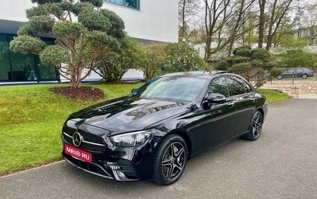 Mercedes-Benz E-Класс, 2022 год, 4 340 000 рублей, 1 фотография
