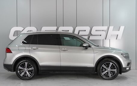 Volkswagen Tiguan II, 2016 год, 2 419 000 рублей, 5 фотография