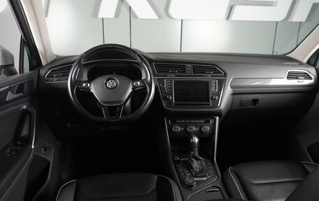 Volkswagen Tiguan II, 2016 год, 2 419 000 рублей, 6 фотография