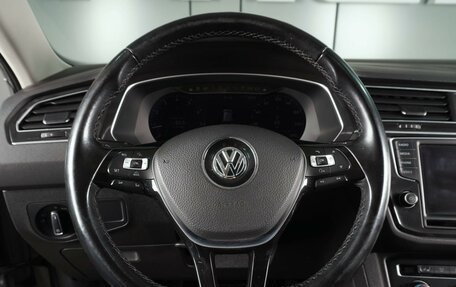 Volkswagen Tiguan II, 2016 год, 2 419 000 рублей, 12 фотография
