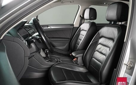 Volkswagen Tiguan II, 2016 год, 2 419 000 рублей, 10 фотография