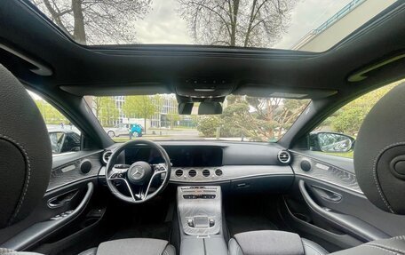 Mercedes-Benz E-Класс, 2022 год, 4 340 000 рублей, 7 фотография
