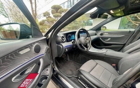 Mercedes-Benz E-Класс, 2022 год, 4 340 000 рублей, 9 фотография