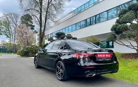 Mercedes-Benz E-Класс, 2022 год, 4 340 000 рублей, 5 фотография