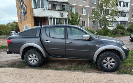 Mitsubishi L200 IV рестайлинг, 2012 год, 1 400 000 рублей, 2 фотография