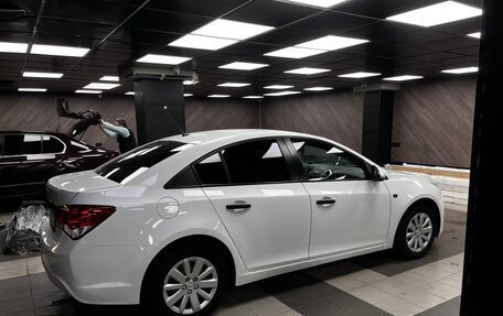Chevrolet Cruze II, 2013 год, 900 000 рублей, 4 фотография