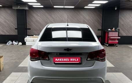 Chevrolet Cruze II, 2013 год, 900 000 рублей, 6 фотография
