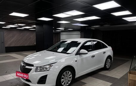 Chevrolet Cruze II, 2013 год, 900 000 рублей, 3 фотография