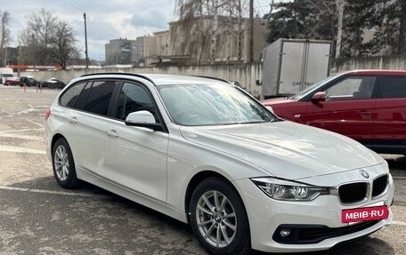 BMW 3 серия, 2016 год, 2 050 000 рублей, 10 фотография