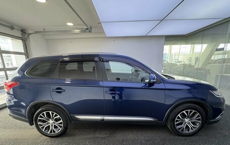 Mitsubishi Outlander III рестайлинг 3, 2015 год, 1 949 000 рублей, 5 фотография