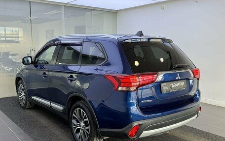 Mitsubishi Outlander III рестайлинг 3, 2015 год, 1 949 000 рублей, 8 фотография