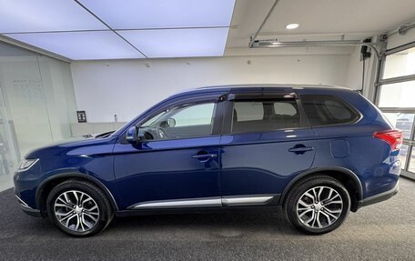 Mitsubishi Outlander III рестайлинг 3, 2015 год, 1 949 000 рублей, 10 фотография