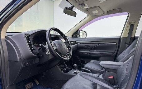 Mitsubishi Outlander III рестайлинг 3, 2015 год, 1 949 000 рублей, 20 фотография