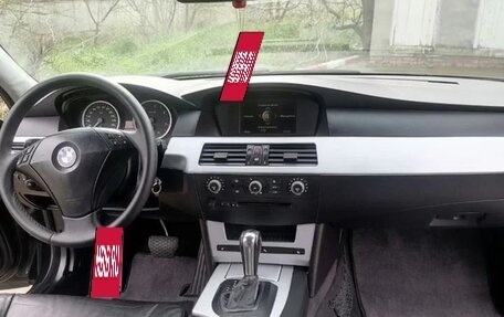 BMW 5 серия, 2004 год, 1 100 000 рублей, 3 фотография