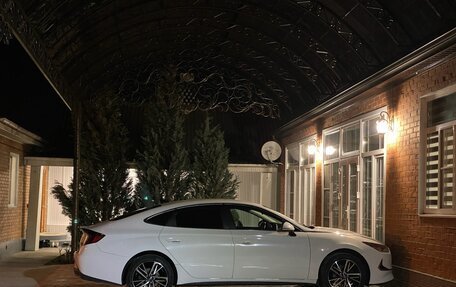 Hyundai Sonata VIII, 2021 год, 1 850 000 рублей, 3 фотография