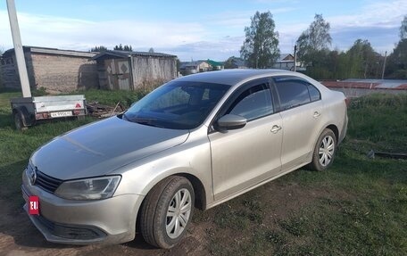 Volkswagen Jetta VI, 2012 год, 650 000 рублей, 1 фотография