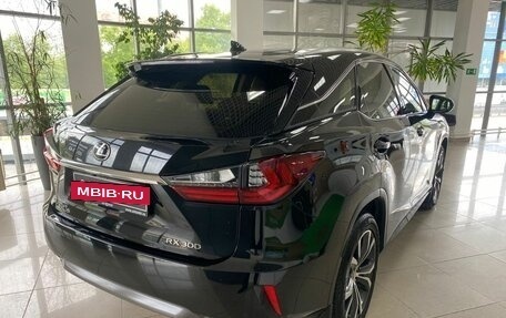 Lexus RX IV рестайлинг, 2018 год, 4 049 000 рублей, 5 фотография