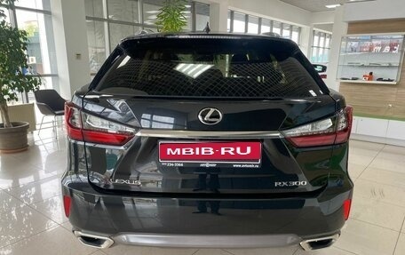 Lexus RX IV рестайлинг, 2018 год, 4 049 000 рублей, 6 фотография
