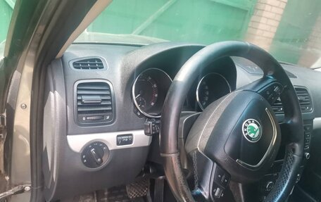 Skoda Yeti I рестайлинг, 2013 год, 990 000 рублей, 11 фотография
