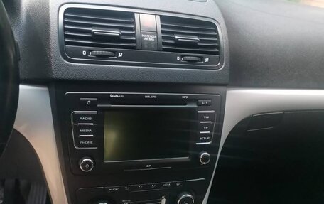 Skoda Yeti I рестайлинг, 2013 год, 990 000 рублей, 16 фотография