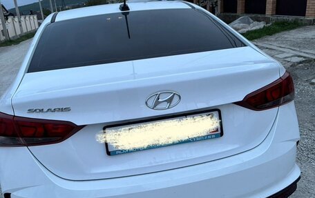 Hyundai Solaris II рестайлинг, 2022 год, 1 700 000 рублей, 7 фотография