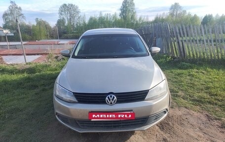 Volkswagen Jetta VI, 2012 год, 650 000 рублей, 2 фотография