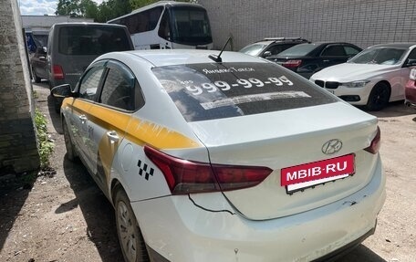 Hyundai Solaris II рестайлинг, 2019 год, 750 000 рублей, 4 фотография