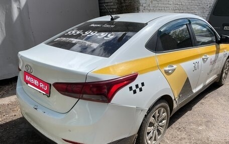 Hyundai Solaris II рестайлинг, 2019 год, 750 000 рублей, 8 фотография