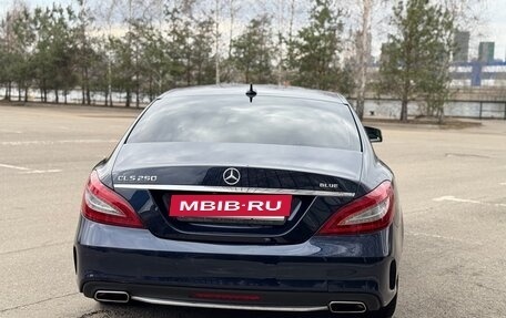 Mercedes-Benz CLS, 2015 год, 3 250 000 рублей, 3 фотография