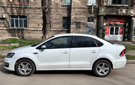 Volkswagen Polo VI (EU Market), 2016 год, 1 200 000 рублей, 3 фотография