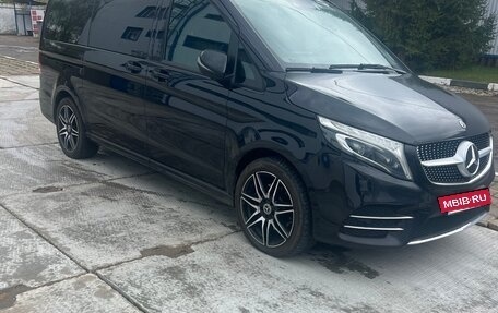 Mercedes-Benz V-Класс, 2020 год, 6 499 000 рублей, 3 фотография