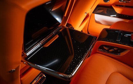 Rolls-Royce Cullinan, 2024 год, 55 450 000 рублей, 13 фотография