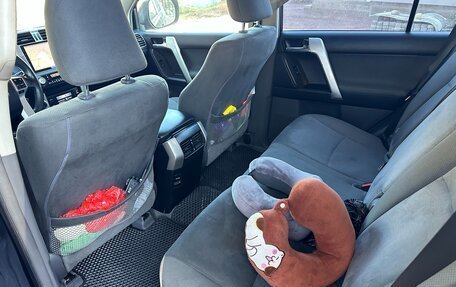 Toyota Land Cruiser Prado 150 рестайлинг 2, 2011 год, 2 650 000 рублей, 7 фотография