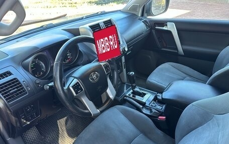 Toyota Land Cruiser Prado 150 рестайлинг 2, 2011 год, 2 650 000 рублей, 8 фотография
