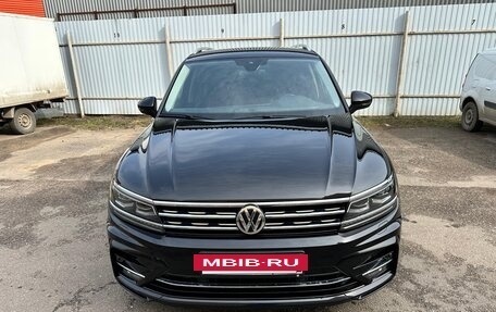 Volkswagen Tiguan II, 2019 год, 3 500 000 рублей, 2 фотография