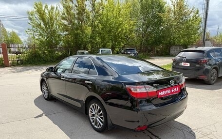 Toyota Camry, 2015 год, 2 350 000 рублей, 4 фотография