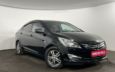 Hyundai Solaris II рестайлинг, 2015 год, 999 000 рублей, 2 фотография