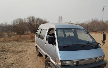 Toyota Town Ace III, 1987 год, 299 000 рублей, 1 фотография